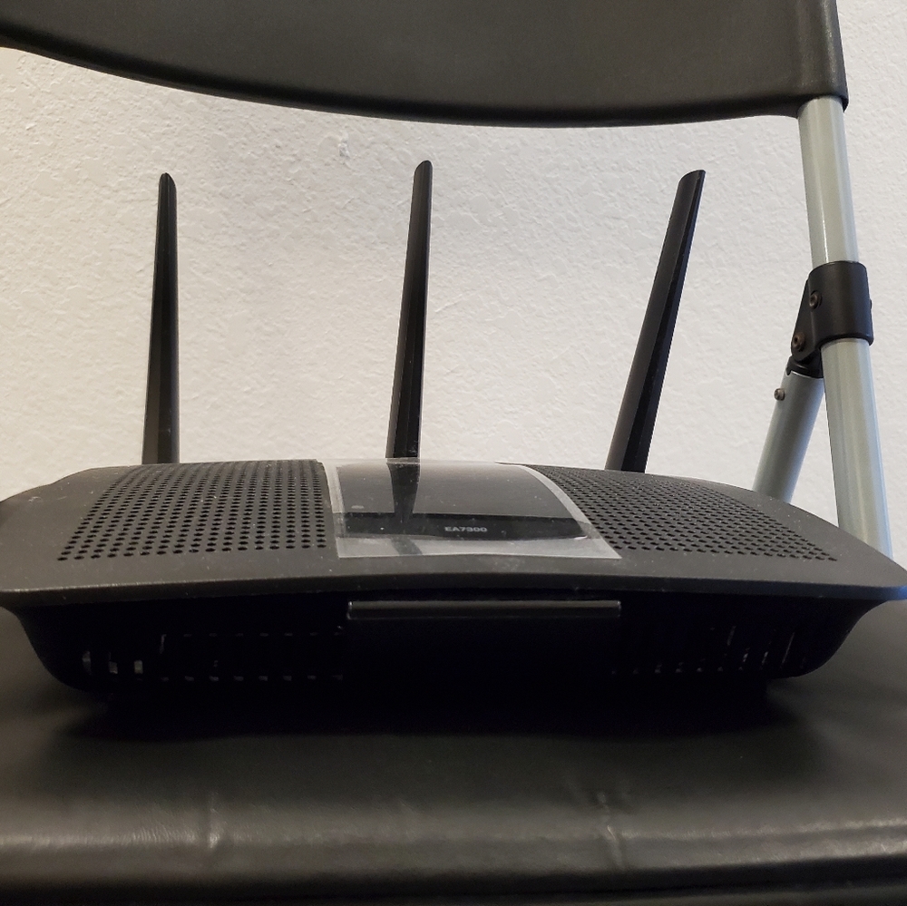Linksys max-stream dual band wify 5 router EA7300.